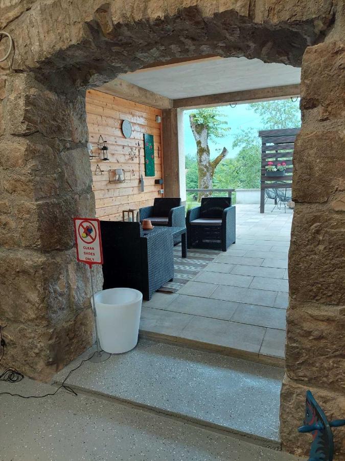 Apartman Hana Appartement Drežnik Grad Buitenkant foto