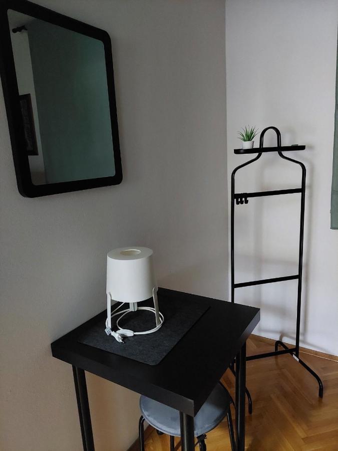 Apartman Hana Appartement Drežnik Grad Buitenkant foto