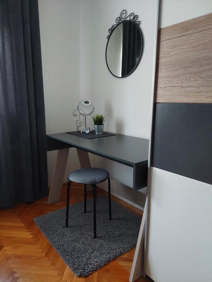 Apartman Hana Appartement Drežnik Grad Buitenkant foto
