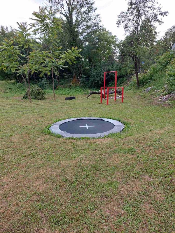 Apartman Hana Appartement Drežnik Grad Buitenkant foto